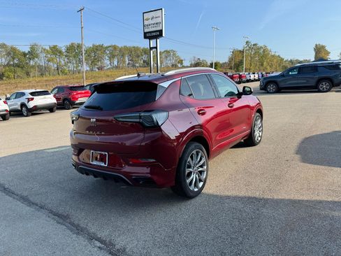 Used 2025 Buick Encore GX Avenir w/ Avenir Technology Package image 5