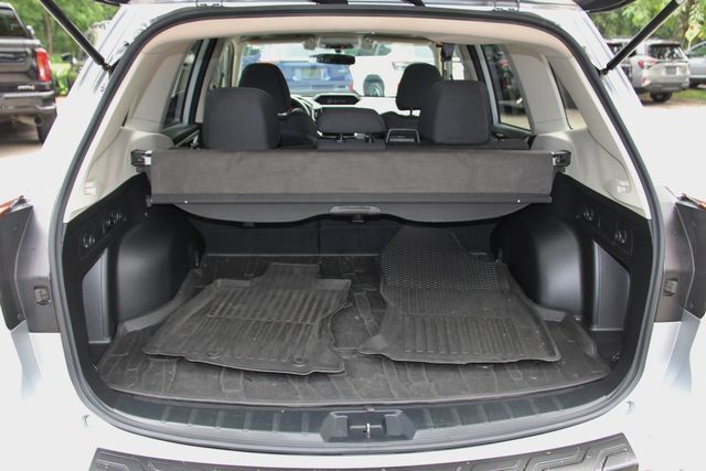 Used 2019 Subaru Forester Premium w/ All-Weather Package AWD/4WD image 33