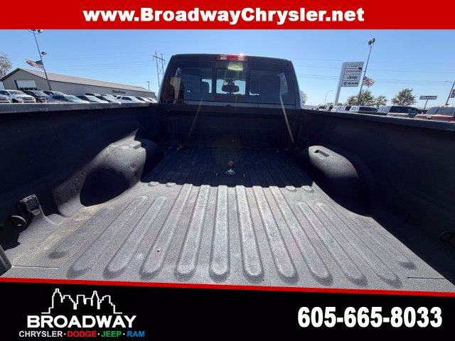 Used 2018 RAM 3500 Laramie w/ Convenience Group AWD/4WD image 9