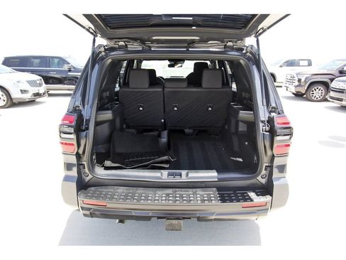 Used 2025 Toyota 4Runner SR5 AWD/4WD image 28