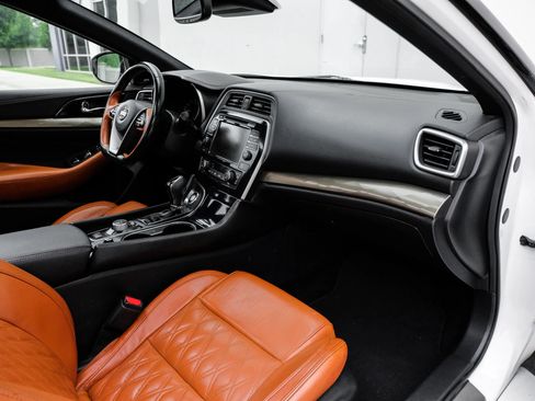 Used 2020 Nissan Maxima Platinum w/ Reserve Package FWD image 18