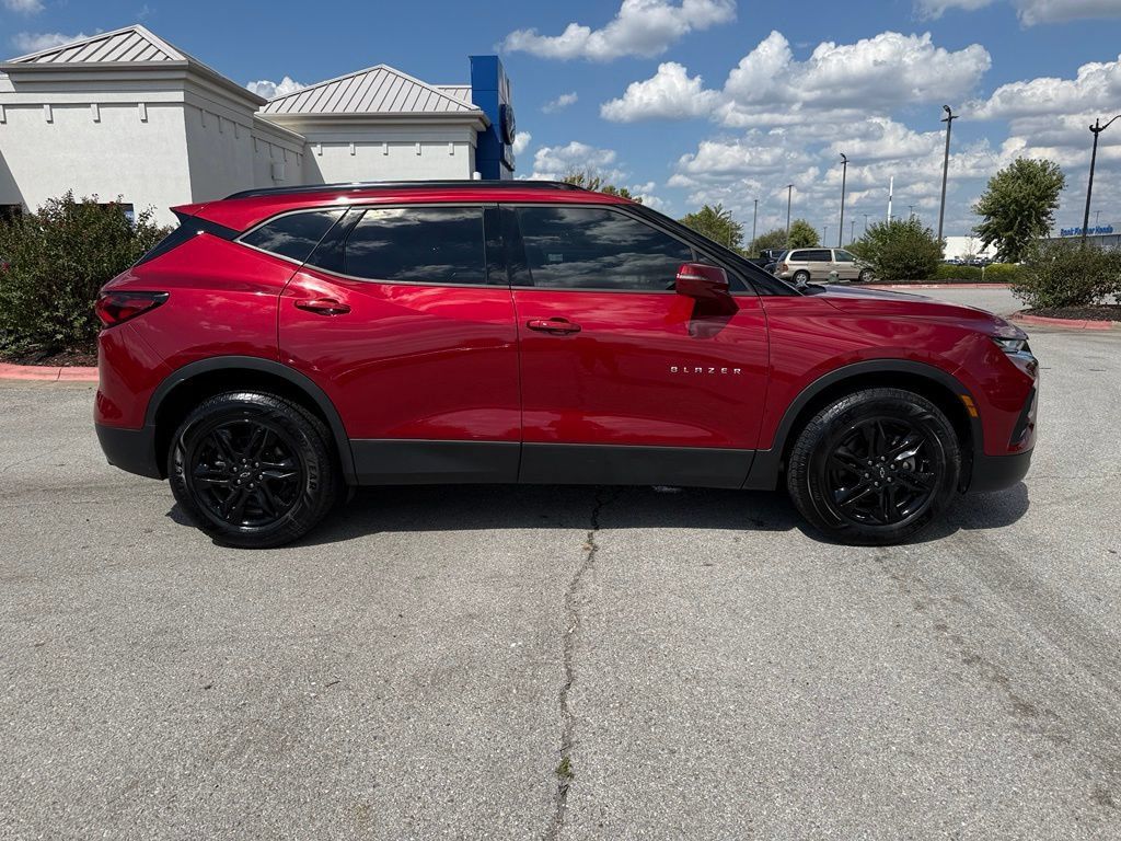 Used 2019 Chevrolet Blazer LT FWD image 8