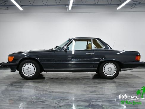 Used 1989 Mercedes-Benz 560 SL image 5