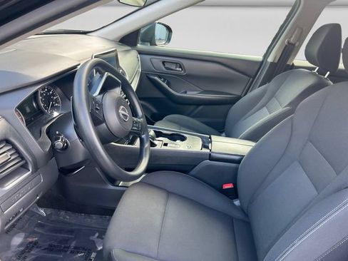 Used 2024 Nissan Rogue S FWD image 10