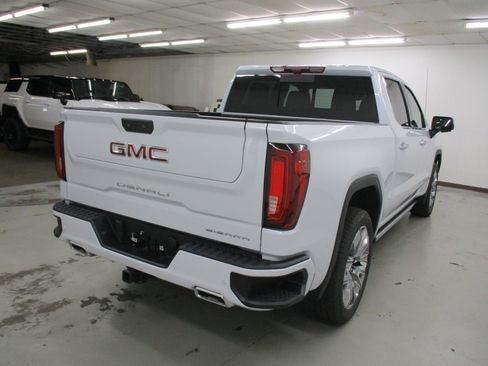 New 2026 GMC Sierra 1500 Denali w/ Denali Reserve Package image 7
