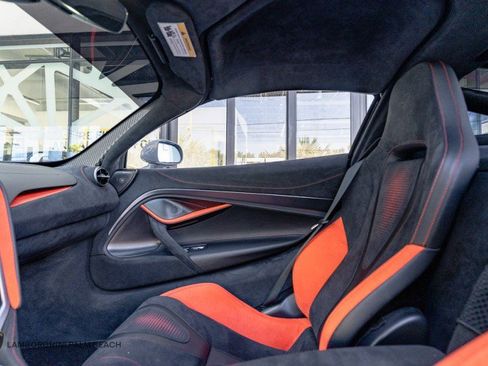 Used 2026 McLaren 750S RWD image 27