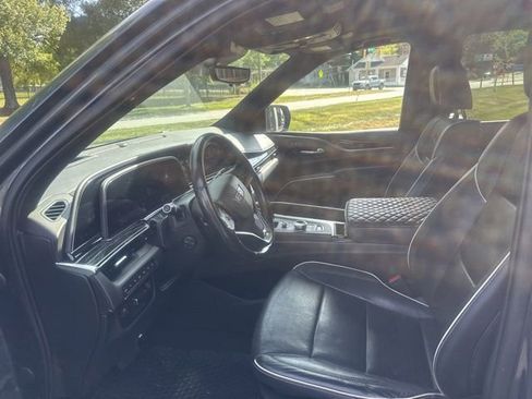 Used 2021 Cadillac Escalade ESV Sport w/ Driver Assist Tech Package AWD/4WD image 10