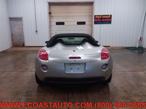 Used 2006 Pontiac Solstice Convertible w/ Premium Package image 8