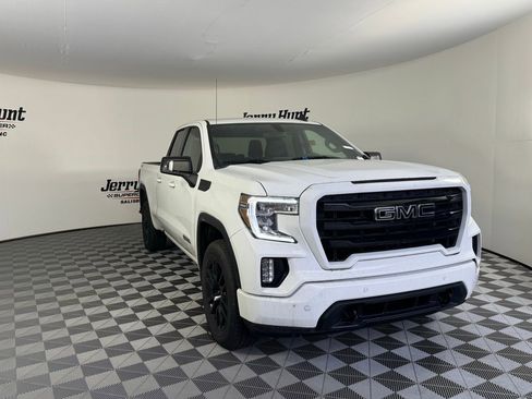 Used 2021 GMC Sierra 1500 Elevation w/ LPO, Elevation Black Package image 3