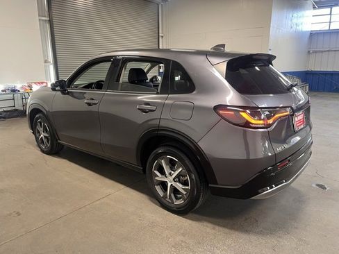 Used 2023 Honda HR-V EX-L image 5