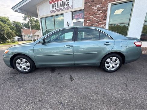 Used 2007 Toyota Camry LE FWD image 8