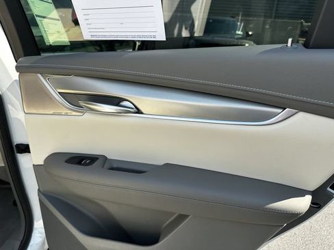 Used 2023 Cadillac XT5 Premium Luxury AWD/4WD image 39