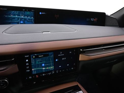 New 2026 Lincoln Navigator L Reserve AWD/4WD image 26