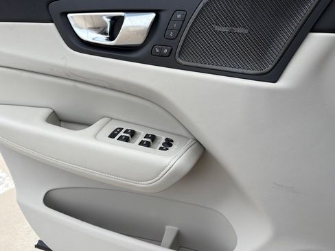 New 2026 Volvo XC60 B5 Ultra w/ Protection Package Premier image 15