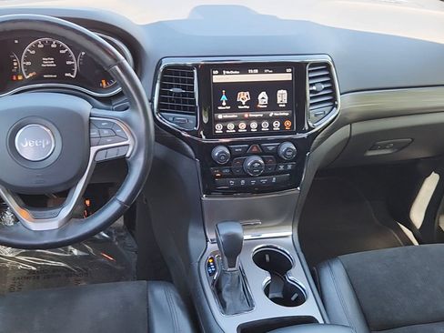 Used 2019 Jeep Grand Cherokee Altitude AWD/4WD image 32