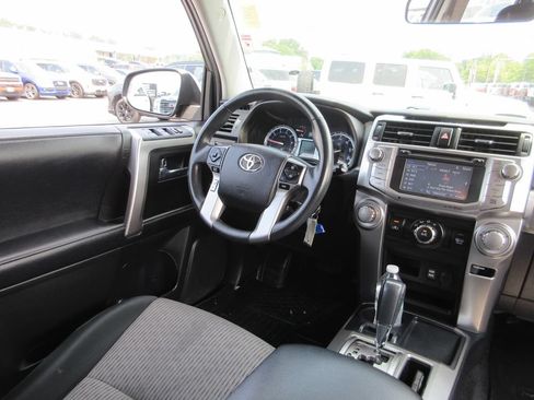 Used 2019 Toyota 4Runner SR5 RWD image 23