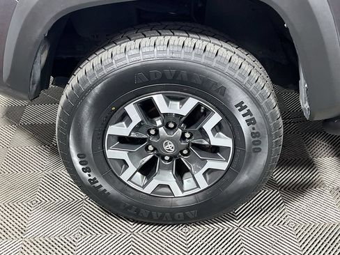 Certified 2020 Toyota Tacoma TRD Off-Road w/ Technology Package AWD/4WD image 27