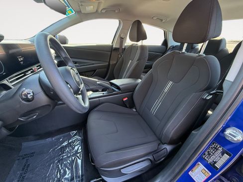 Used 2024 Hyundai Elantra SEL FWD image 10