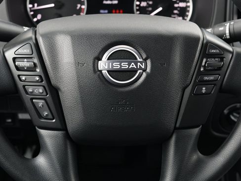 Used 2025 Nissan Frontier S w/ S Utility Package image 17