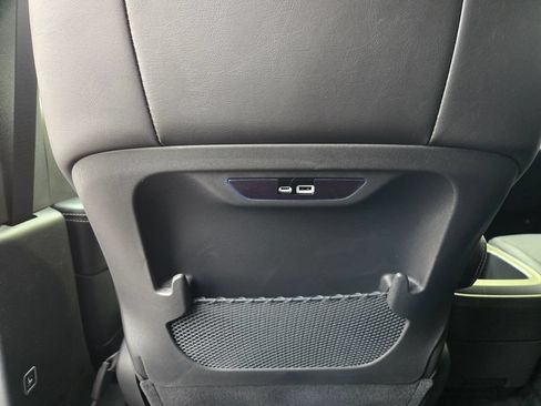 New 2026 Chrysler Pacifica Select AWD/4WD image 37