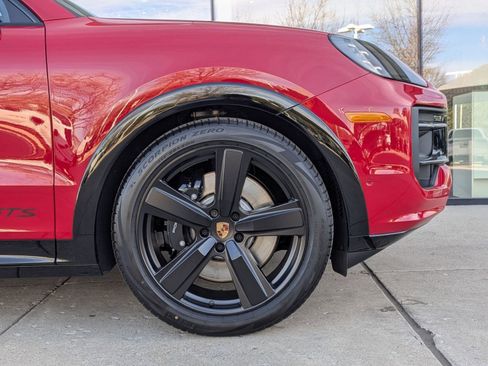 New 2026 Porsche Cayenne GTS image 11