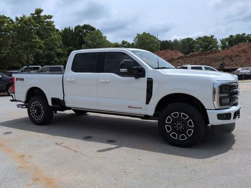 New 2026 Ford F250 Platinum AWD/4WD image 2