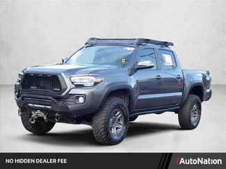 Used 2022 Toyota Tacoma TRD Off-Road w/ TRD Premium Off Road Package AWD/4WD video 1