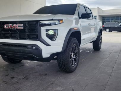 Used 2024 GMC Canyon Elevation w/ Convenience Package