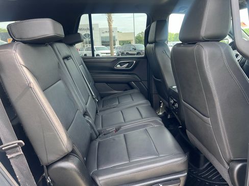 Used 2024 Chevrolet Tahoe LT w/ Luxury Package RWD image 17