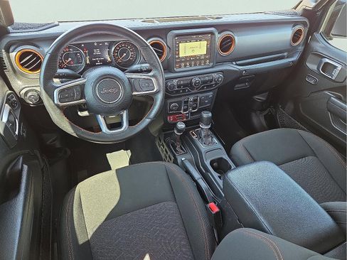 Used 2023 Jeep Gladiator Mojave image 8
