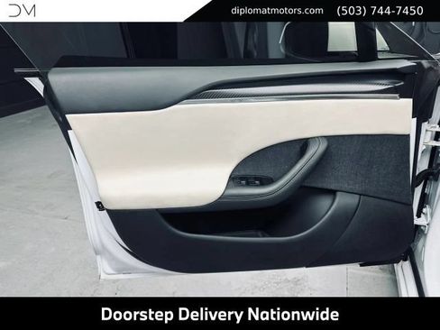Used 2022 Tesla Model S Plaid AWD/4WD image 24