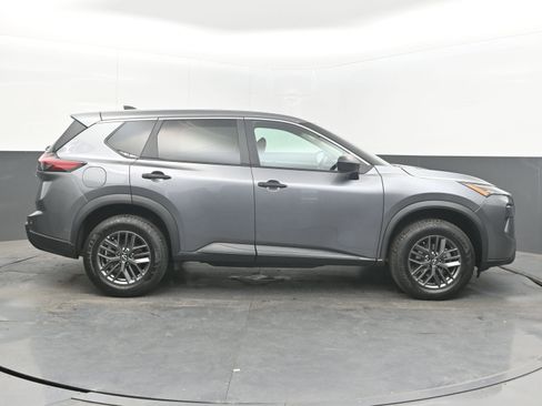Certified 2024 Nissan Rogue S FWD image 8