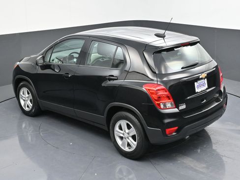 Certified 2020 Chevrolet Trax LS image 41