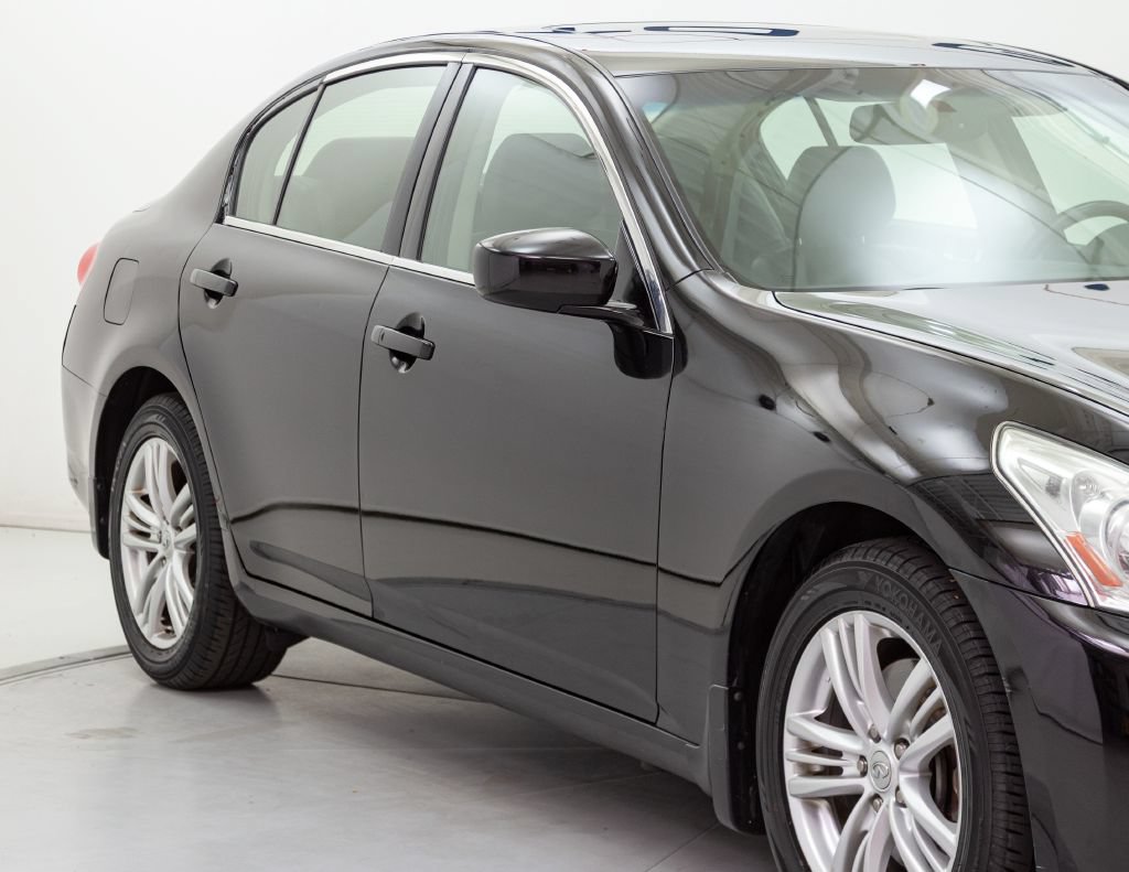 Used 2013 INFINITI G37 x Sedan w/ Premium Pkg AWD/4WD image 19