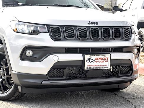 New 2026 Jeep Compass Latitude image 3
