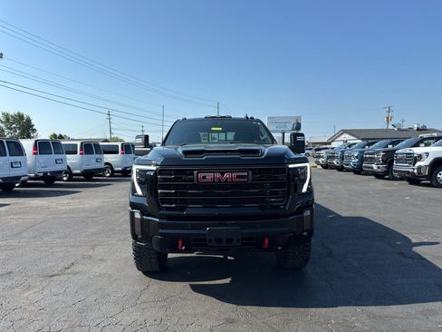 Certified 2024 GMC Sierra 2500 AT4X AWD/4WD image 8