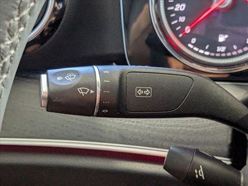 Used 2018 Mercedes-Benz E 400 4MATIC Sedan image 6