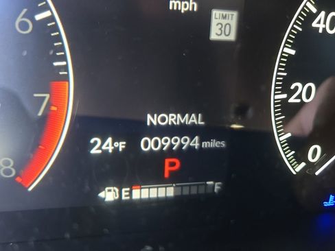 Used 2024 Honda HR-V EX-L image 13