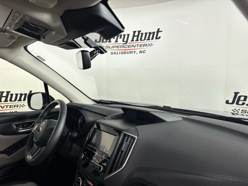 Used 2024 Subaru Forester Premium AWD/4WD image 30
