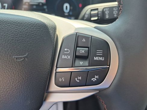 Used 2026 Ford Explorer Active AWD/4WD image 16