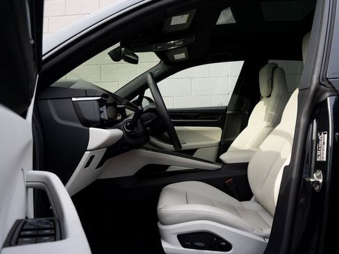 Certified 2025 Porsche Macan 4S Electric image 17