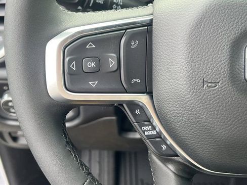 New 2026 RAM 1500 4x4 Crew Cab image 18