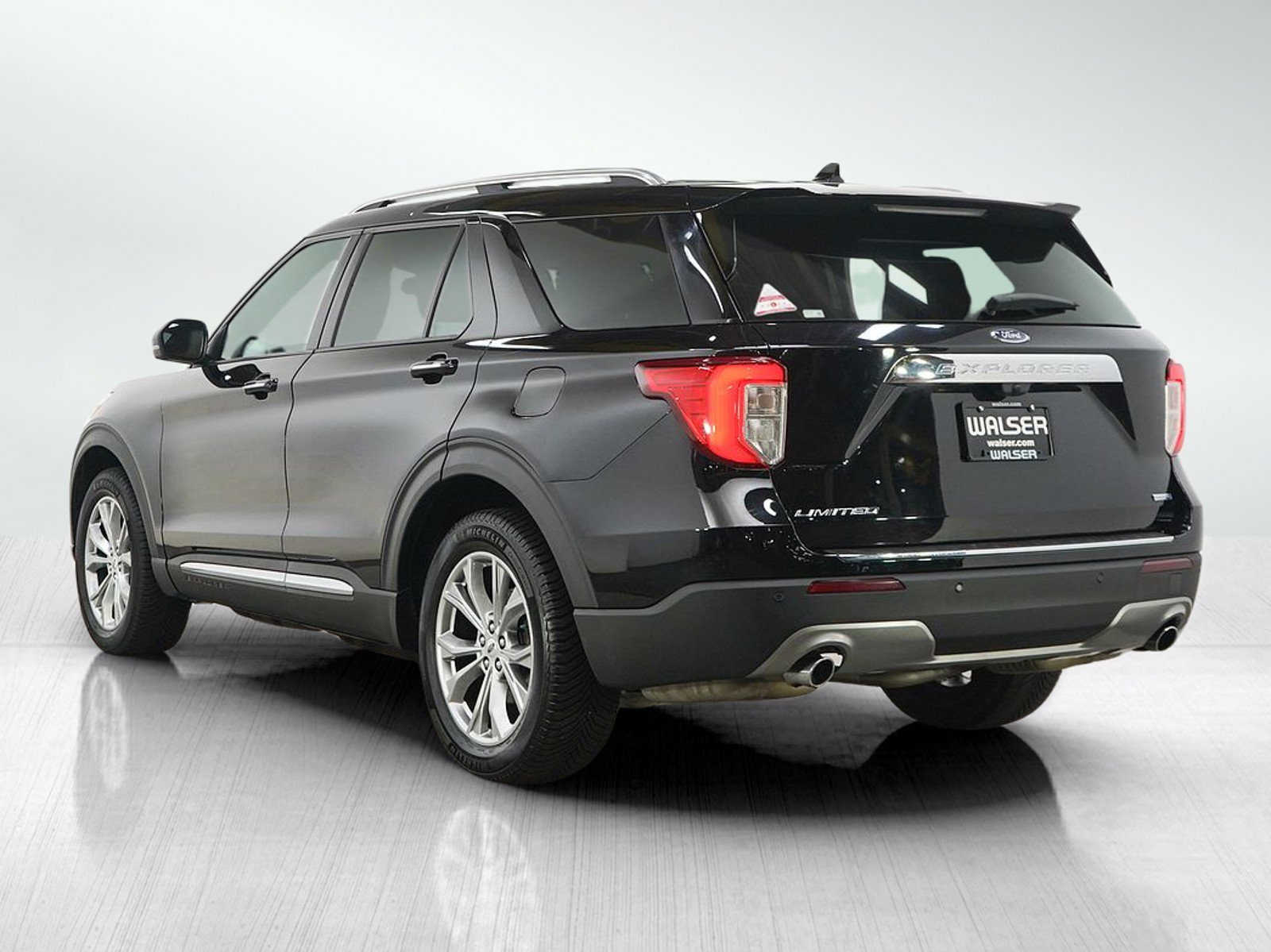 Used 2020 Ford Explorer Limited AWD/4WD image 5