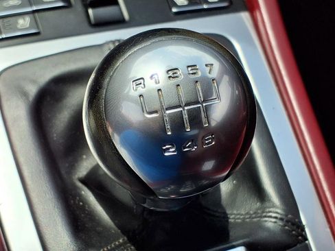 Used 2018 Porsche 911 Carrera image 19