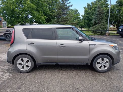Used 2016 Kia Soul FWD image 5