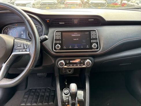 Used 2020 Nissan Kicks SR w/ SR Premium Package FWD image 20