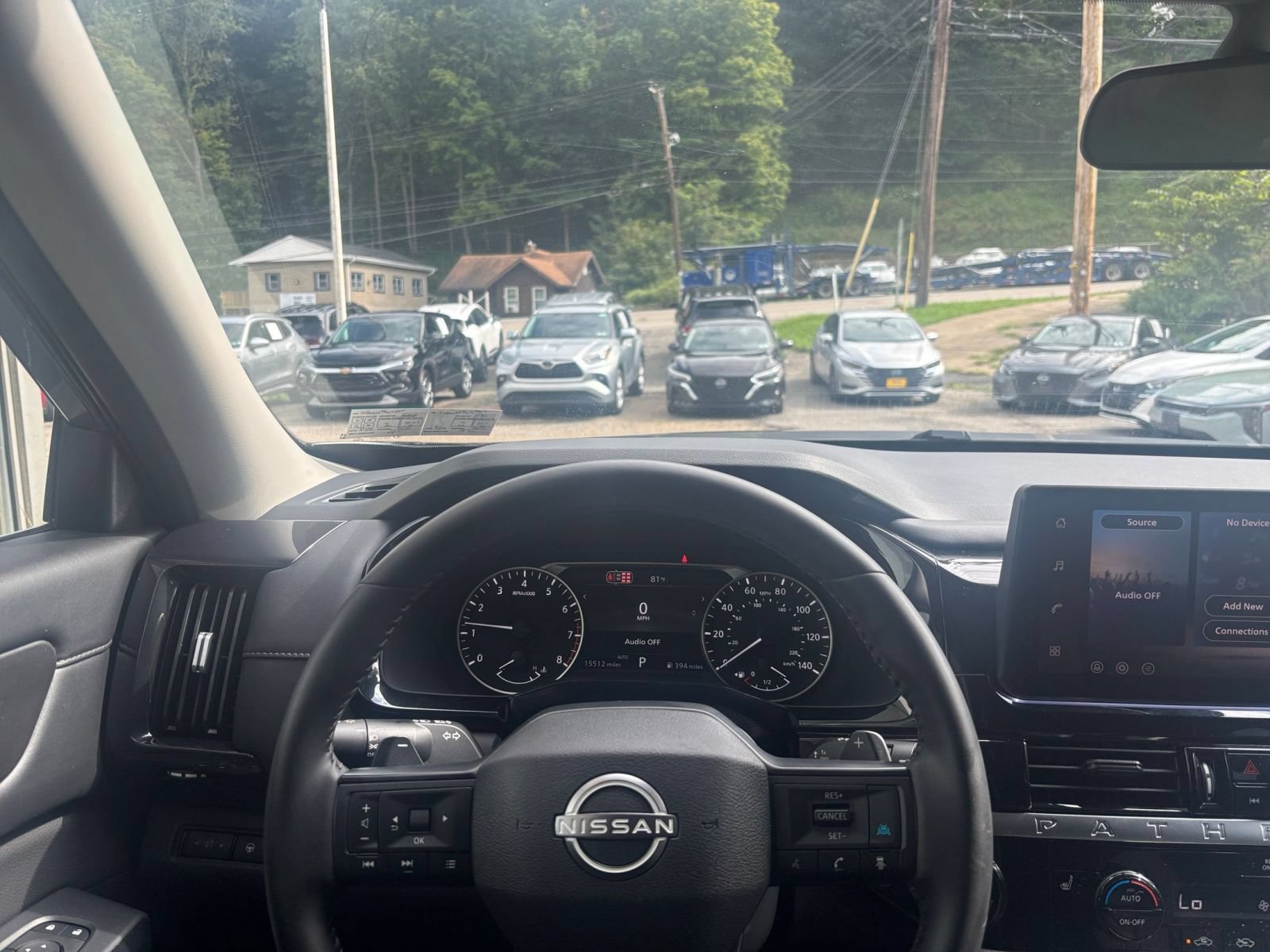 Used 2026 Nissan Pathfinder SV AWD/4WD image 36
