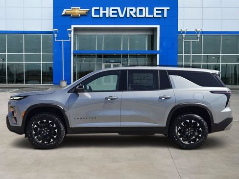 New 2027 Chevrolet Traverse Z71 w/ Driver Confidence Package AWD/4WD image 3