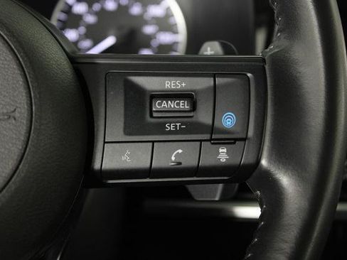 Certified 2025 Nissan Pathfinder SV FWD image 29