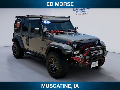 Used 2020 Jeep Wrangler Unlimited Sahara w/ Dual Top Group AWD/4WD image 7
